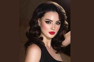 which colour lipstick suits with black dress