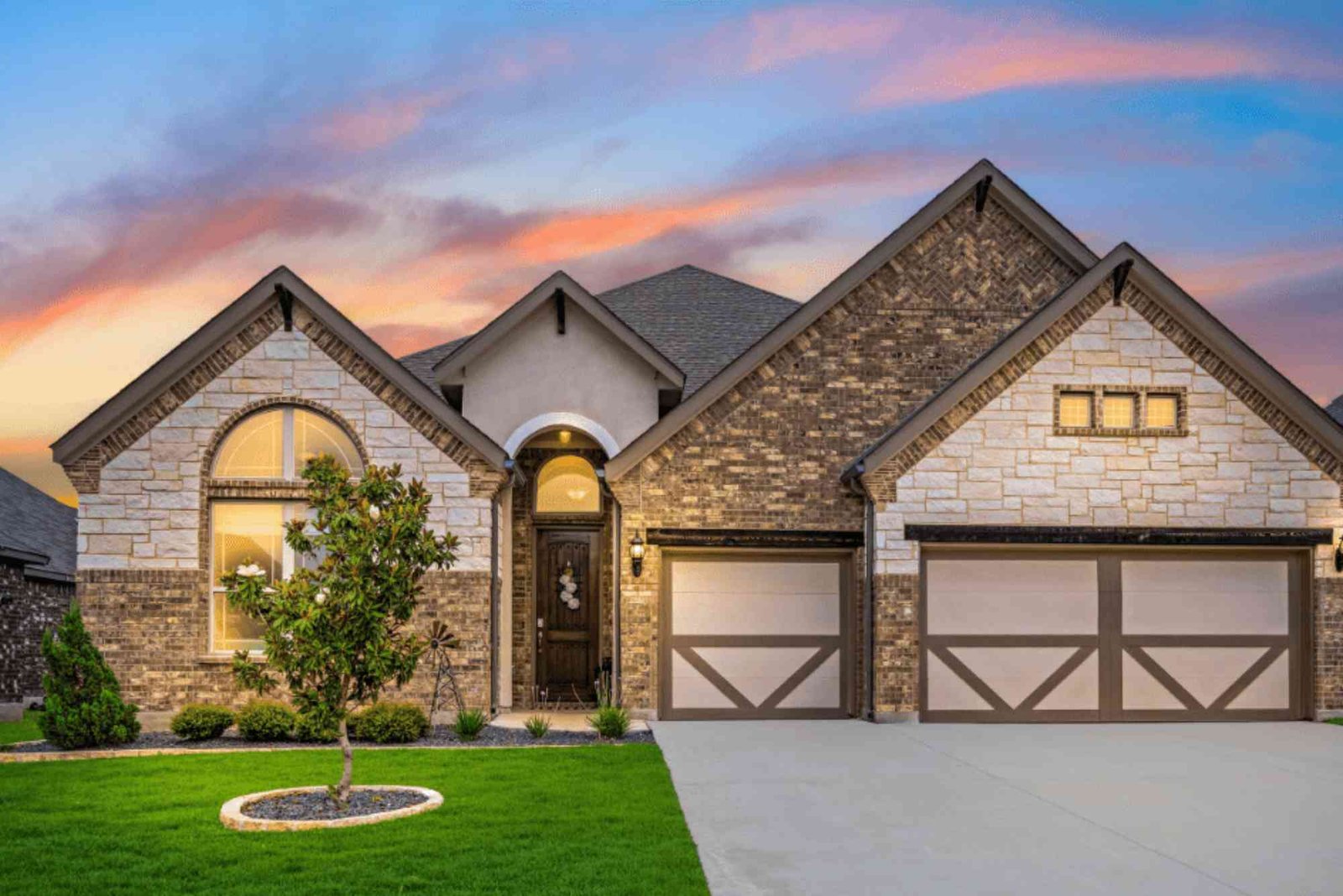 Top Tips For Buying A Home in A Competitive Market